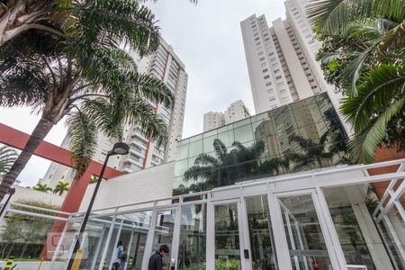 Apartamento para alugar com 121m², 3 quartos e 2 vagas Apartamento para alugar com 121m², 3 quartos e 2 vagasFachada
