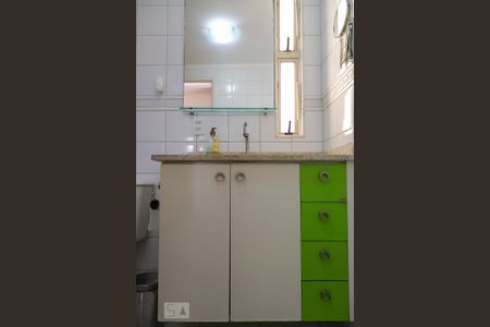 Apartamento à venda com 64m², 3 quartos e 1 vaga Apartamento à venda com 64m², 3 quartos e 1 vagaBanheiro