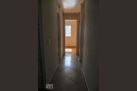 Corredor de apartamento à venda com 3 quartos, 64m² em Jardim Textil, São Paulo
