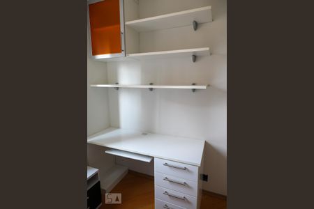 Quarto 1 - Armários de apartamento à venda com 3 quartos, 64m² em Jardim Textil, São Paulo