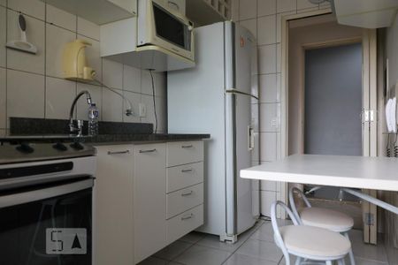 Apartamento à venda com 64m², 3 quartos e 1 vaga Apartamento à venda com 64m², 3 quartos e 1 vagaCozinha