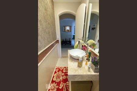 Casa de condomínio à venda com 300m², 3 quartos e 4 vagaslavabo