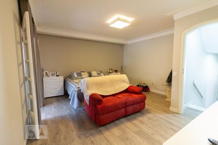 Casa de condomínio à venda com 300m², 3 quartos e 4 vagassuite quarto 3