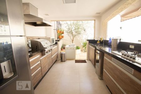 Casa de condomínio à venda com 300m², 3 quartos e 4 vagasarea gourmet 