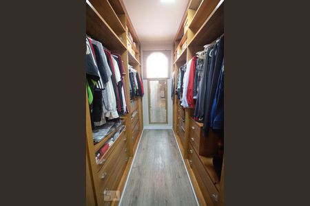 Casa de condomínio à venda com 300m², 3 quartos e 4 vagascloset suite quarto 3