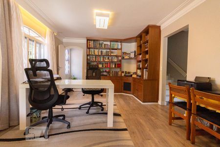 Casa de condomínio à venda com 300m², 3 quartos e 4 vagassala estar 2