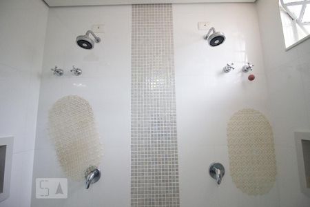 Casa de condomínio à venda com 300m², 3 quartos e 4 vagasdetalhe suite quarto 3