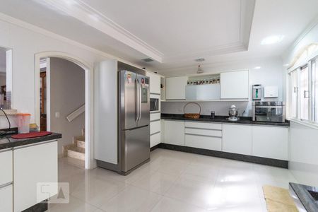 Casa de condomínio à venda com 300m², 3 quartos e 4 vagascozinha