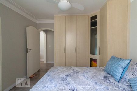 Casa de condomínio à venda com 300m², 3 quartos e 4 vagasquarto 2 