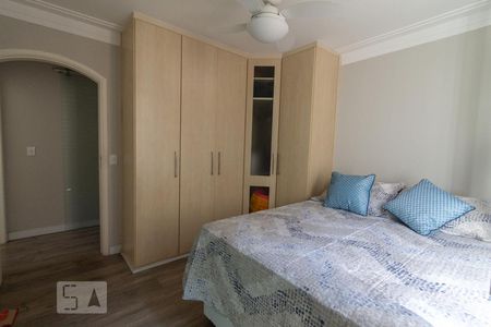 Casa de condomínio à venda com 300m², 3 quartos e 4 vagasquarto 2 