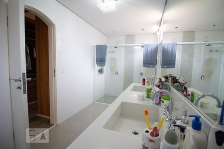 Casa de condomínio à venda com 300m², 3 quartos e 4 vagasdetalhe suite quarto 3