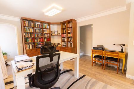 Casa de condomínio à venda com 300m², 3 quartos e 4 vagassala estar 2