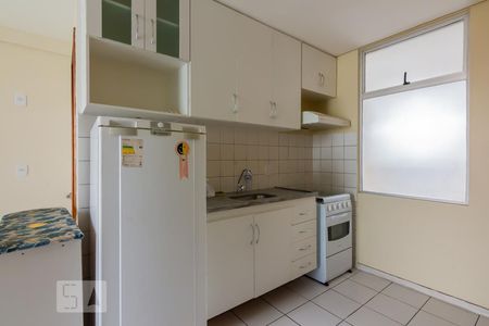 Cozinha de kitnet/studio para alugar com 1 quarto, 25m² em Centro, Belo Horizonte