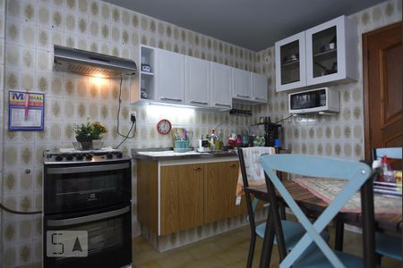 Apartamento para alugar com 80m², 2 quartos e 1 vagaCozinha