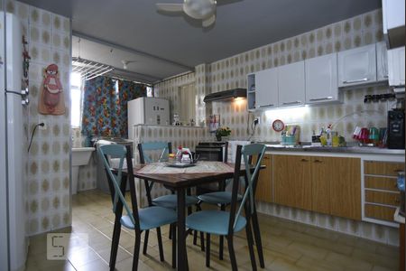 Apartamento para alugar com 80m², 2 quartos e 1 vagaCozinha