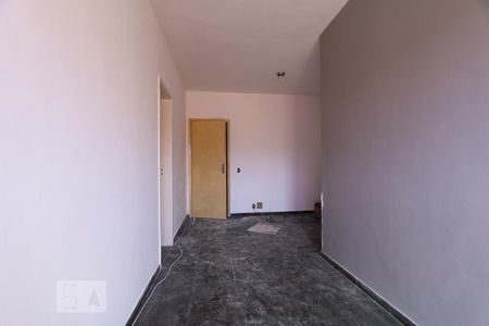 Sala de apartamento para alugar com 2 quartos, 66m² em Taquara, Rio de Janeiro