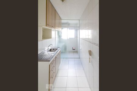 Cozinha de apartamento para alugar com 2 quartos, 43m² em Vila Alpina, São Paulo