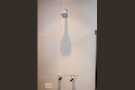 Banheiro de apartamento para alugar com 2 quartos, 68m² em Estácio, Rio de Janeiro