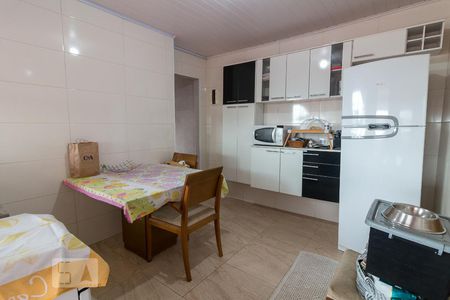 Cozinha de casa para alugar com 1 quarto, 30m² em Jardim Flor da Montanha, Guarulhos