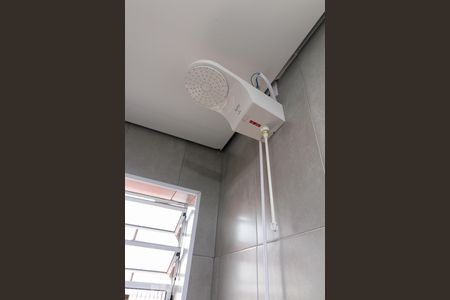 Banheiro - chuveiro de casa para alugar com 1 quarto, 30m² em Jardim Flor da Montanha, Guarulhos