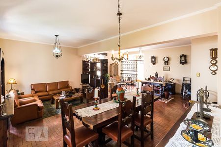 Apartamento à venda com 180m², 3 quartos e 1 vagaSala