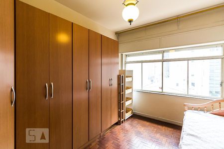 Apartamento à venda com 180m², 3 quartos e 1 vagaQuarto