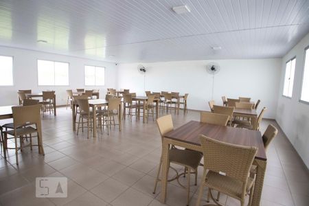 Apartamento para alugar com 45m², 2 quartos e 1 vagasalao de festas