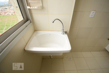 Apartamento para alugar com 55m², 2 quartos e 1 vagaÁrea de Serviço