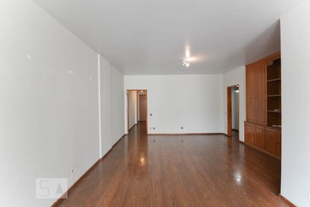 Sala de apartamento para alugar com 3 quartos, 140m² em Vila Isabel, Rio de Janeiro
