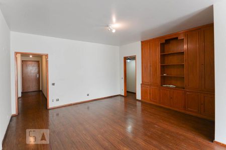 Sala de apartamento para alugar com 3 quartos, 140m² em Vila Isabel, Rio de Janeiro