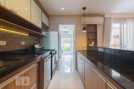 Apartamento à venda com 170m², 2 quartos e 2 vagasCozinha