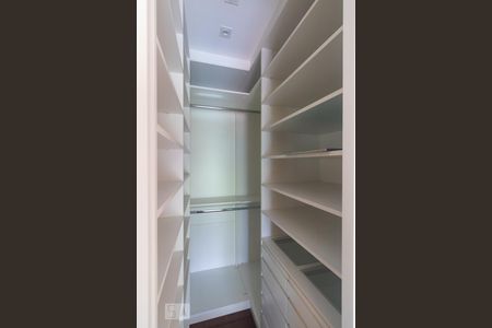 Apartamento à venda com 170m², 2 quartos e 2 vagasQuarto Suíte 2