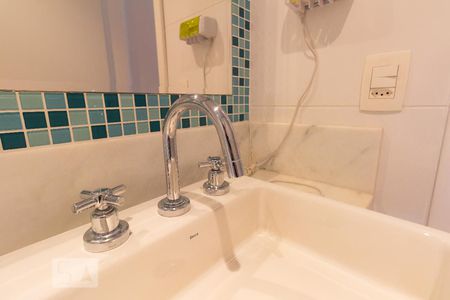 Apartamento à venda com 170m², 2 quartos e 2 vagasBanheiro - Quarto Suíte 1