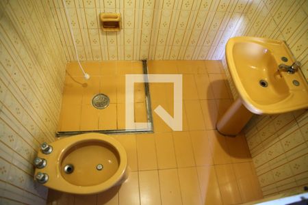 Casa à venda com 400m², 3 quartos e 3 vagasBanheiro da Suíte 