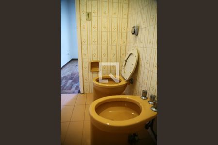 Casa à venda com 400m², 3 quartos e 3 vagasBanheiro da Suíte 