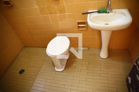 Casa à venda com 400m², 3 quartos e 3 vagasBanheiro de serviço