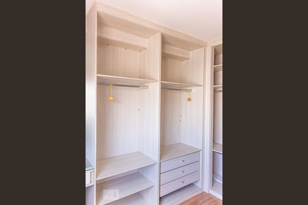 Apartamento para alugar com 56m², 3 quartos e 1 vagaCloset da suíte