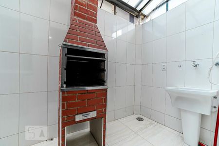 Casa de condomínio à venda com 70m², 2 quartos e 1 vaga Casa de condomínio à venda com 70m², 2 quartos e 1 vagaChurrasqueira