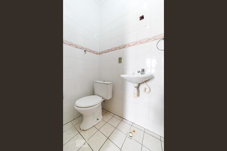 Casa de condomínio à venda com 70m², 2 quartos e 1 vaga Casa de condomínio à venda com 70m², 2 quartos e 1 vagaBanheiro da Suíte 2