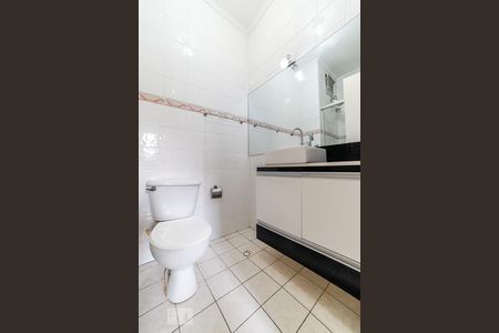 Casa de condomínio à venda com 70m², 2 quartos e 1 vaga Casa de condomínio à venda com 70m², 2 quartos e 1 vagaBanheiro da Suíte 1