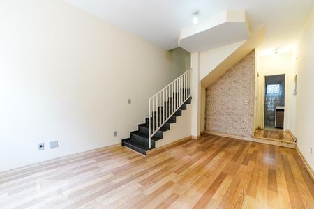 Sala de casa de condomínio à venda com 2 quartos, 70m² em Vila Ede, São Paulo