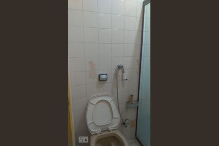 Apartamento à venda com 80m², 2 quartos e 1 vaga Apartamento à venda com 80m², 2 quartos e 1 vagaBanheiro