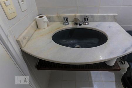 Banheiro de apartamento para alugar com 3 quartos, 88m² em Vila Monumento, São Paulo