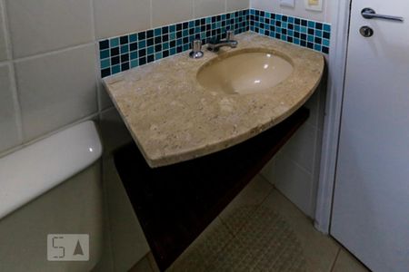 Apartamento para alugar com 88m², 3 quartos e 2 vagas Apartamento para alugar com 88m², 3 quartos e 2 vagasBanheiro da Suite