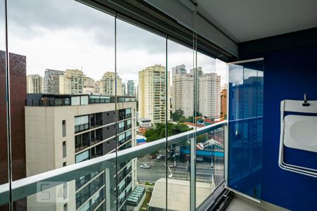 Studio à venda com 27m², 1 quarto e 1 vaga Studio à venda com 27m², 1 quarto e 1 vagaVaranda