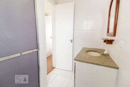 Banheiro de apartamento à venda com 2 quartos, 60m² em Jardim Aeroporto, São Paulo