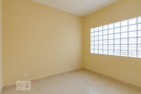 Casa para alugar com 204m², 3 quartos e 4 vagas Casa para alugar com 204m², 3 quartos e 4 vagasQuintal do Fundo
