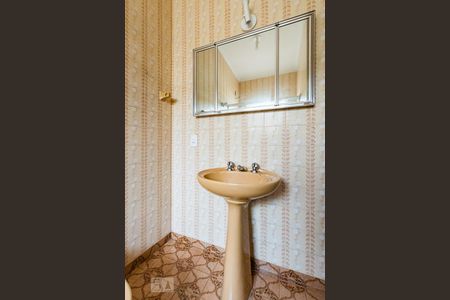 Casa para alugar com 204m², 3 quartos e 4 vagas Casa para alugar com 204m², 3 quartos e 4 vagasBanheiro