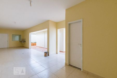 Casa para alugar com 204m², 3 quartos e 4 vagas Casa para alugar com 204m², 3 quartos e 4 vagasQuintal do Fundo