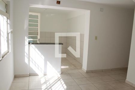 Casa à venda com 74m², 2 quartos e 1 vagaSala